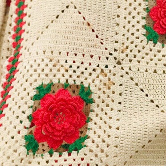 Vintage Crochet Bedspread Blanket Floral 3D-Roses - Picture 8 of 8